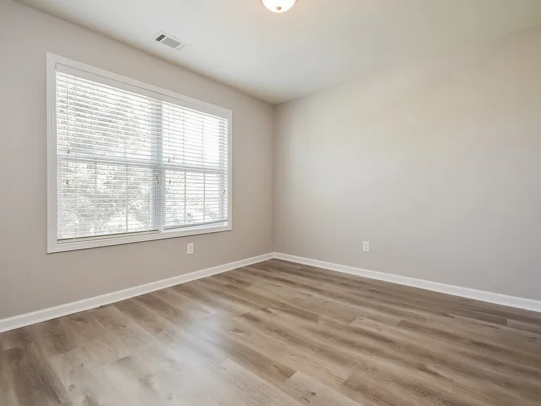 6933 Grand Hickory Dr — Photo 12