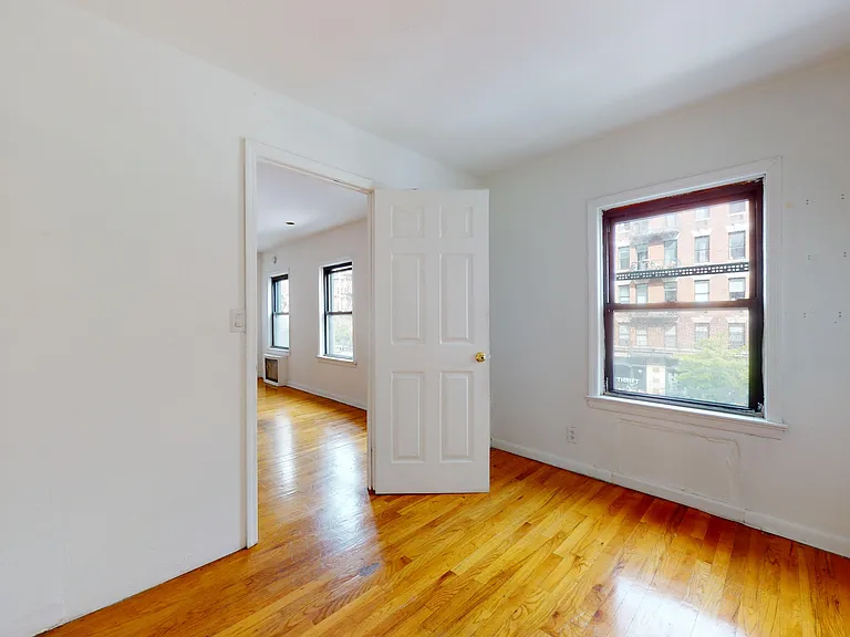 139 E 12th St #2D — Photo 9