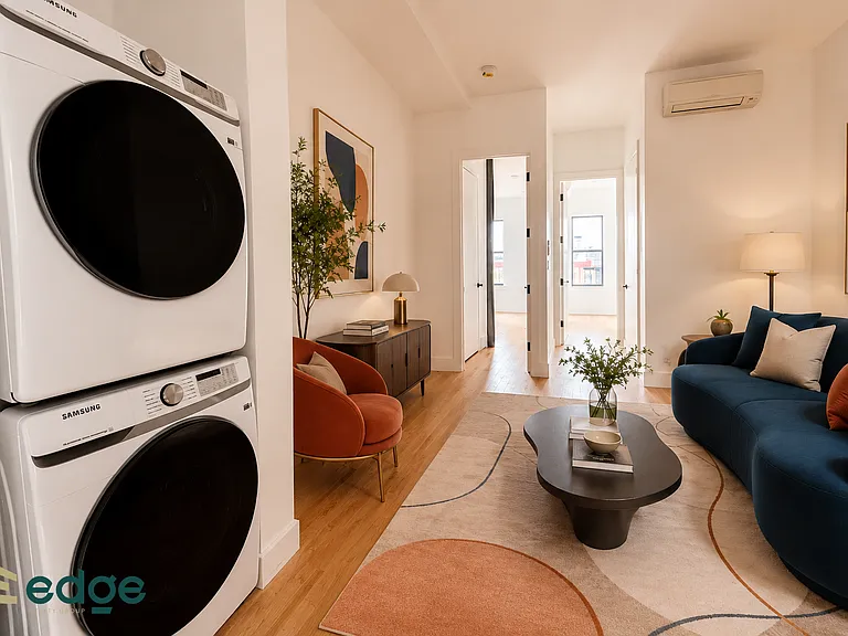 1518 Jefferson Ave #3R — Photo 2