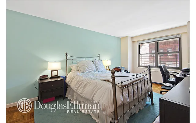 Sold by Douglas Elliman | media 33