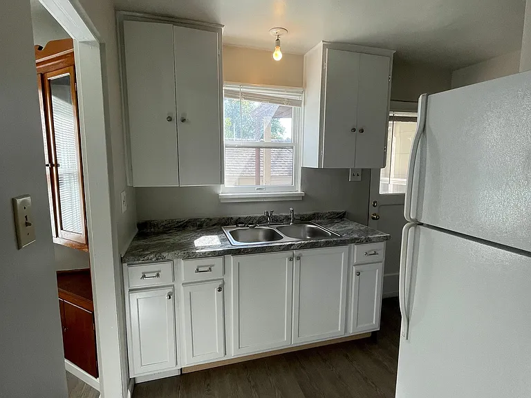1312 S Juanita St — Photo 5