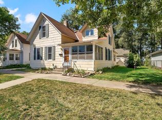 10 11th St NW, Faribault, MN 55021