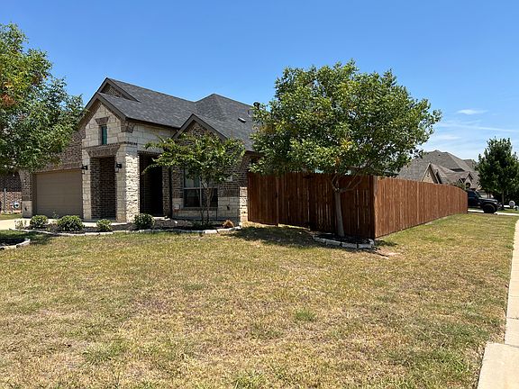 Extended fence added to the backyard.