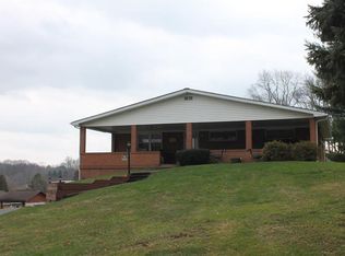 13 Eberle Rd, Hickory, PA 15340