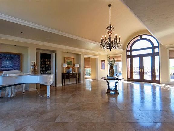 3rd image of 184 W Meacham Rd