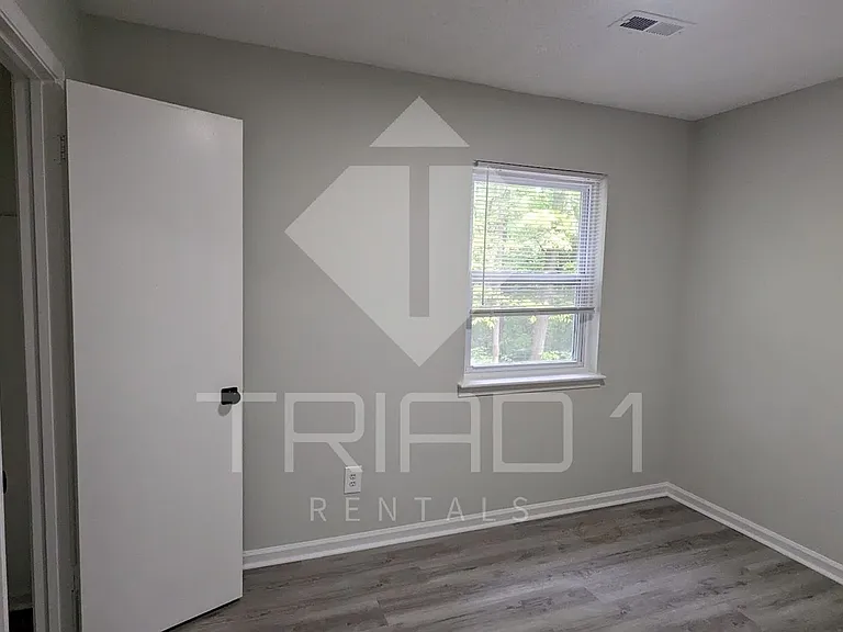 Mosby Townhouses - G — Photo 55