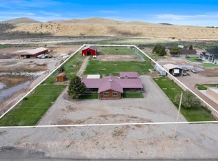 562 W Main St, Enterprise, UT 84725