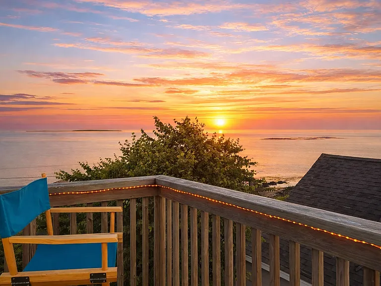 Rooftop viewing deck