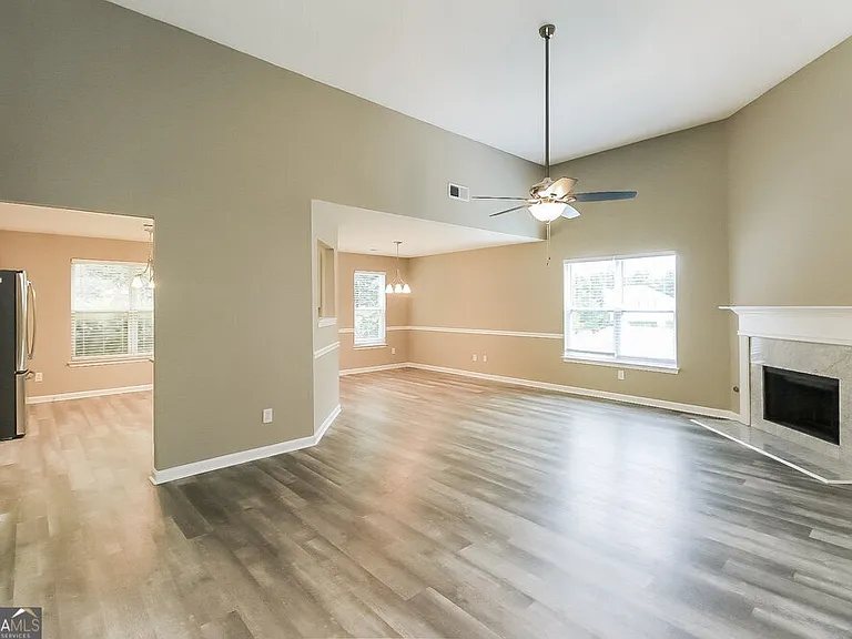 206 Nadia Ct — Photo 3