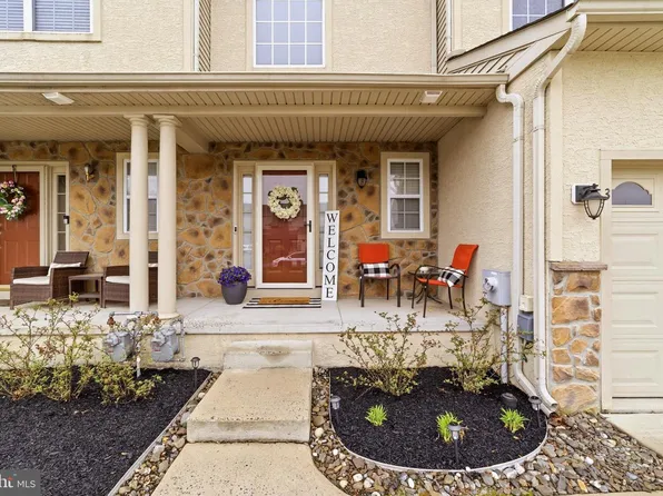 3 Glacier Dr, Berlin, NJ 08009