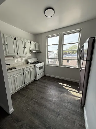 120 Avenue V #2 Photo 1