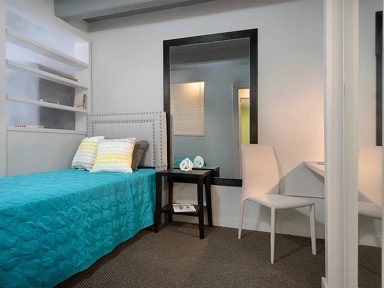 Sterling Boulder Apartments - Student Living — Photo 43