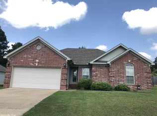 4008 Madrid Dr, Benton, AR 72015