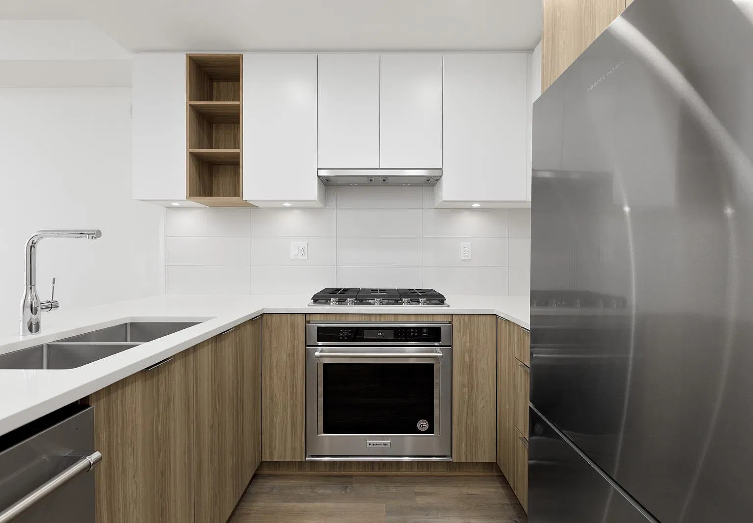 1 bed, 920 sqft, $2,150 — Photo 1