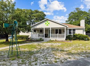 212 Chimney Branch Rd, Bogue, NC 28570