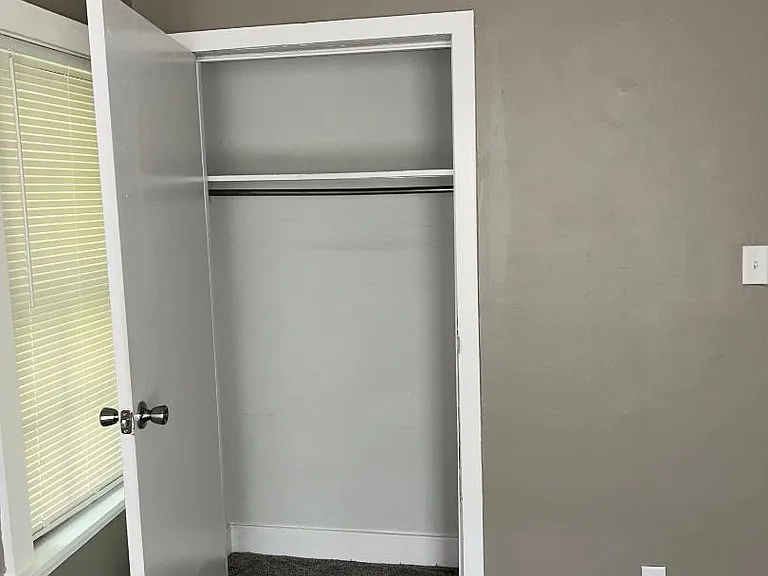 Unit Photo