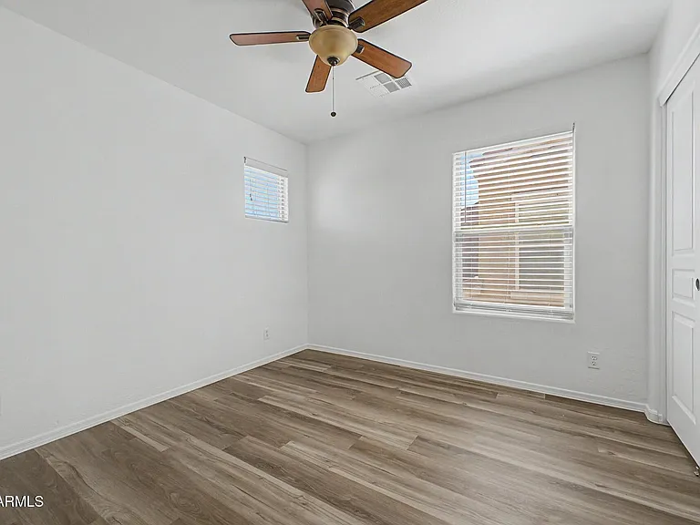 8777 W Dahlia Dr — Photo 27