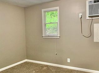 437 N 1st St, Clarksville, TN 37040
