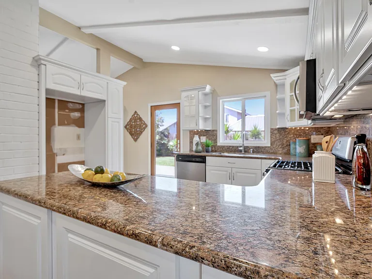 9131 Warfield Dr — Photo 33