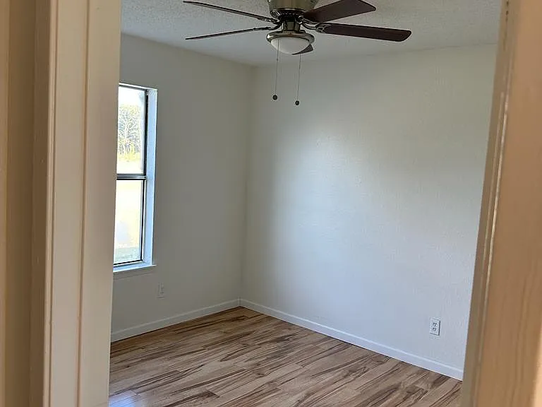 350 N Erby Campbell Blvd — Photo 15