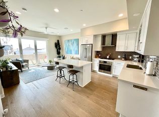 5702 La Jolla Blvd UNIT 207, La Jolla, CA 92037