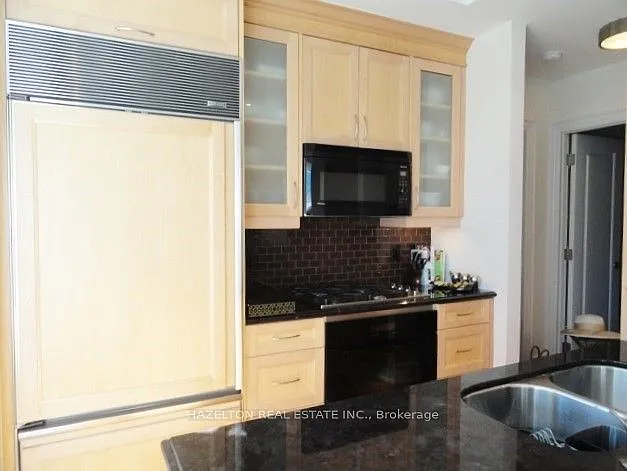 68 Yorkville Ave #608 — Photo 10