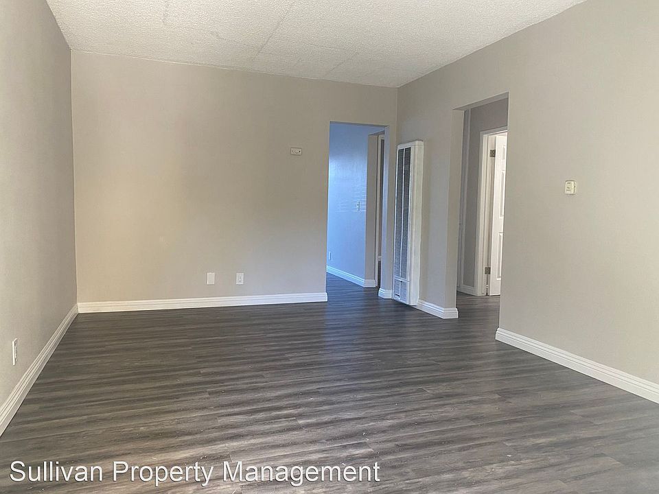 1st image of 13425 Mulberry Dr #1
