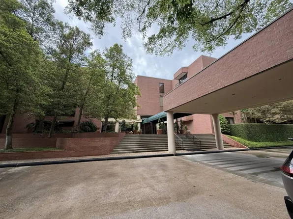 9333 Memorial Dr APT 412, Houston, TX 77024
