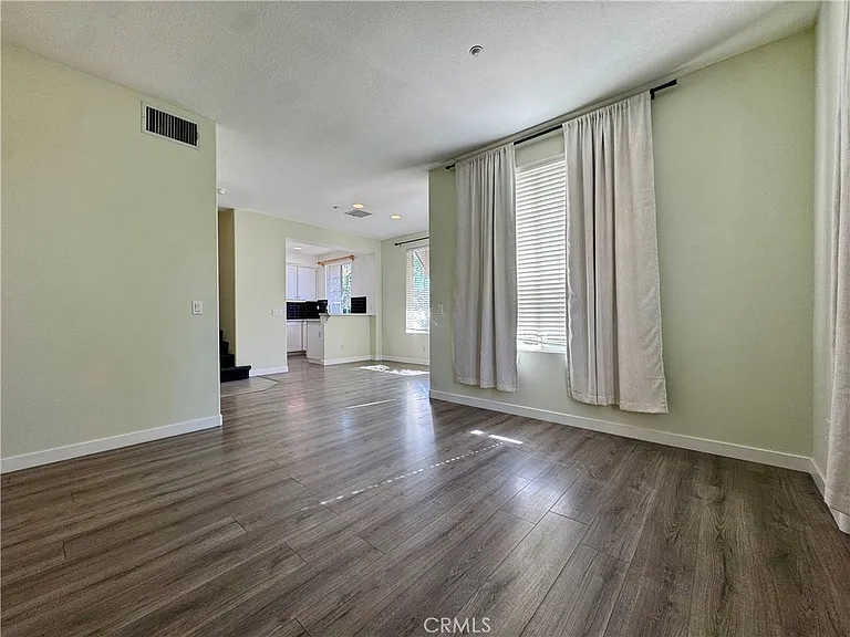 27 Harwick Ct — Photo 14