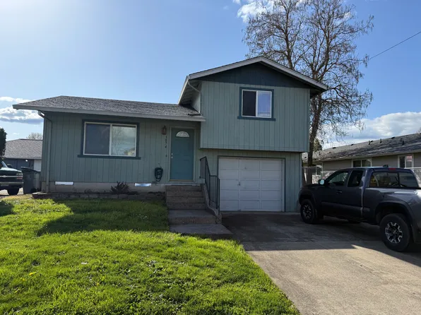 3074 Marion St SE, Albany, OR 97322