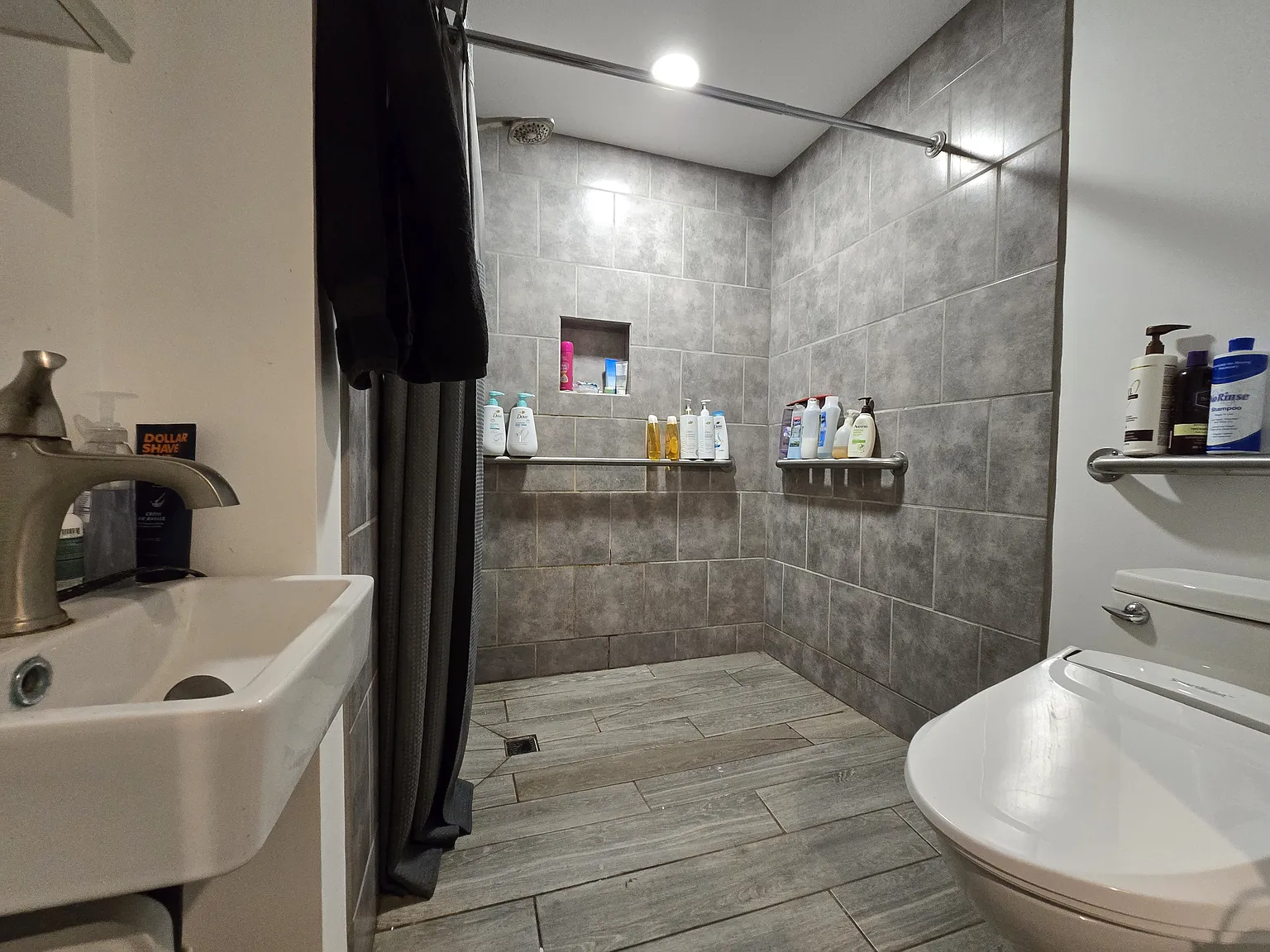 2 bed, 1.5 bath, 1400 sqft, $1,500 — Photo 3