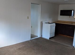 225 W Main St #B, Leola, PA 17540