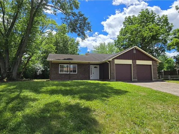 5880 Woodstone Dr, Dayton, OH 45426