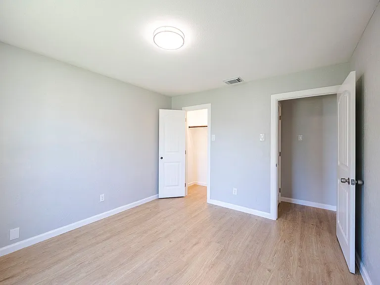 2609 Herring Cir — Photo 21