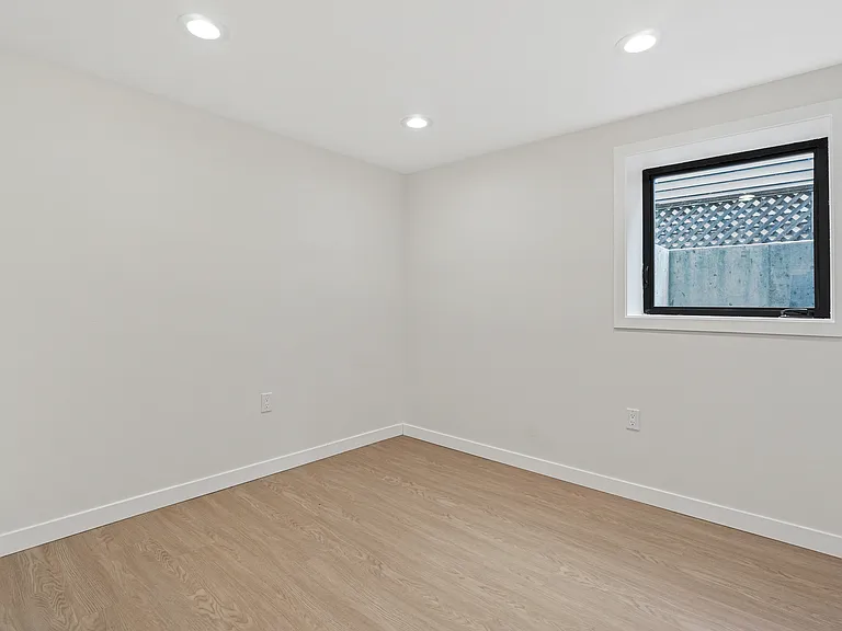 3038 37th Ave SW #2 — Photo 15