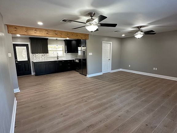 4th image of 2404 Kingbird Blvd