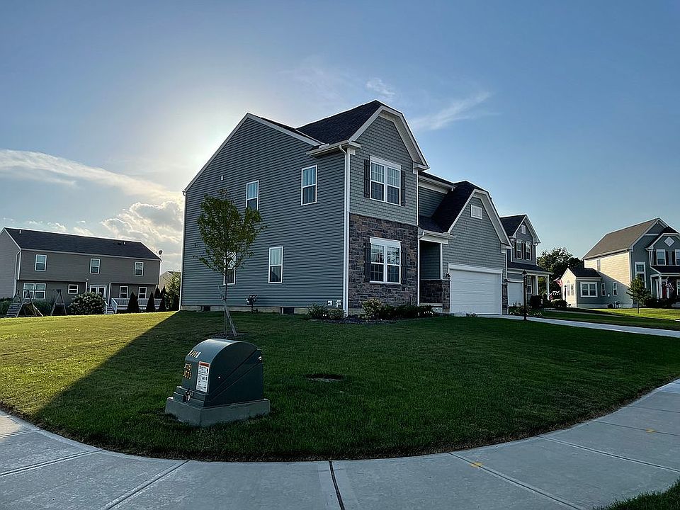 1st image of 331 Green Acres Pl