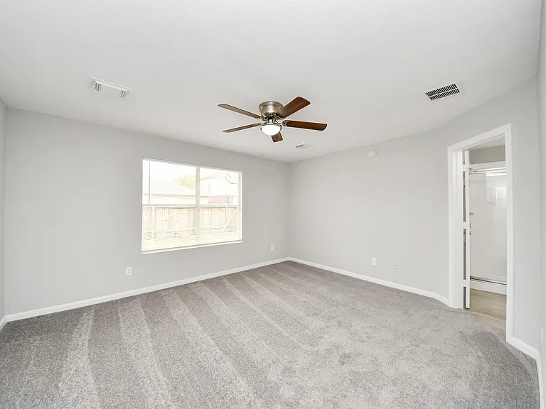 19618 Beachy Ct — Photo 16