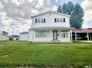 913 State St, Eldorado, IL 62930