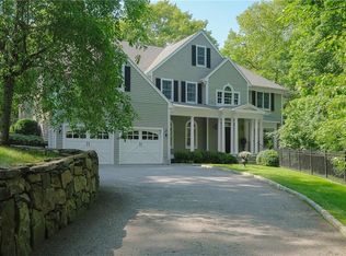 6 Pioneer Pl, Armonk, NY 10504