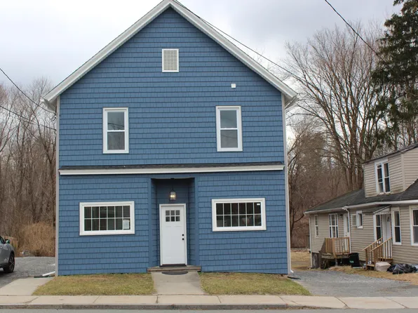 10 Crystal St #C, Lenox, MA 01240