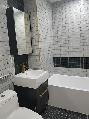 Rented by Space Link Realty | media 6