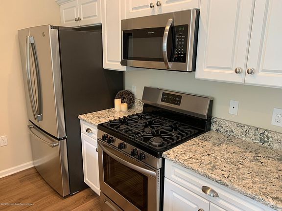 5th image of 138 Sophee Lane #1000