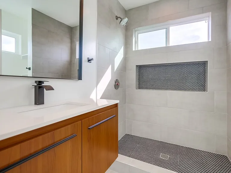 5119 Ewing St #2 — Photo 29