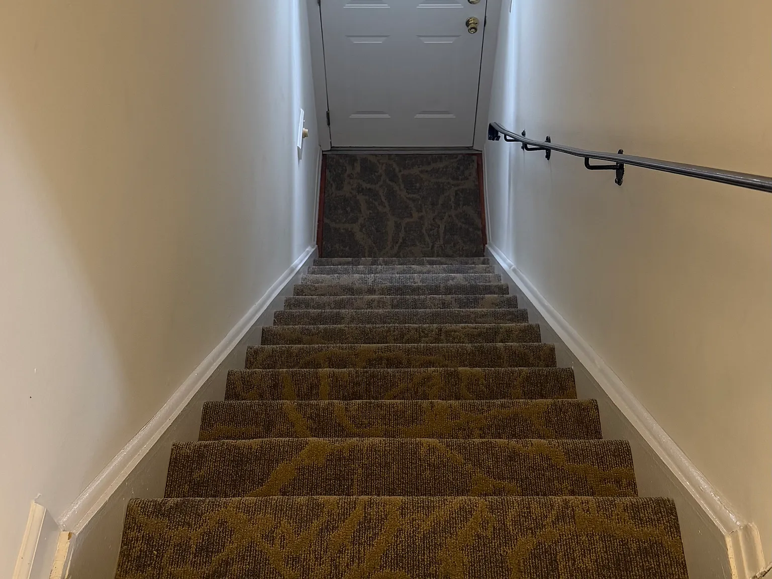 1 bed, 600 sqft, $1,900 — Photo 1