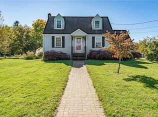 2 Colonial Ridge Rd, Johnstown, PA 15904