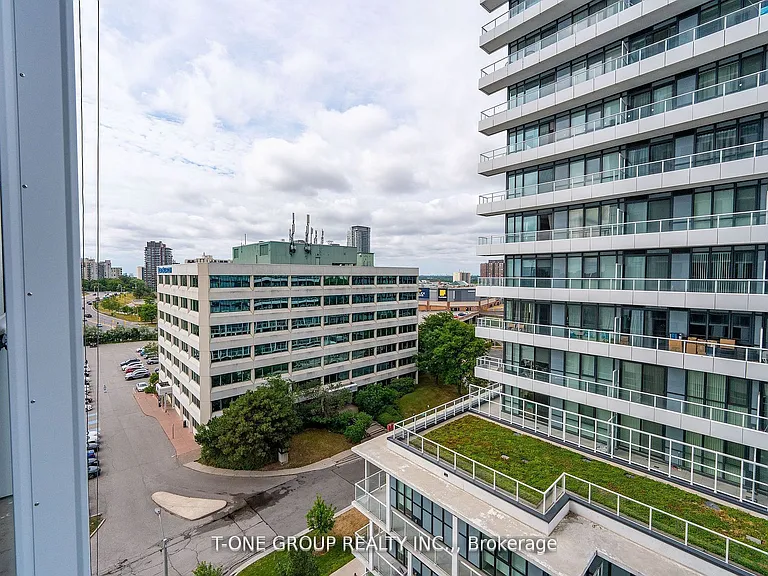 188 Fairview Mall Dr #915 — Photo 21