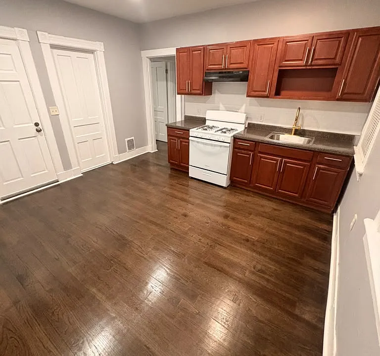 416 Winthrop Ave #2