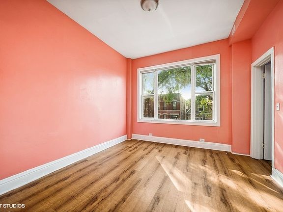 5th image of 1413 N Campbell Ave