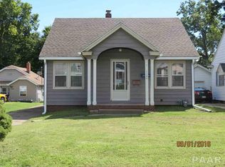 1104 W Gilbert Ave, Peoria, IL